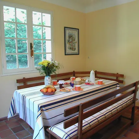 فندق مبيت وإفطار D'hotes Haitz Ondo 3*