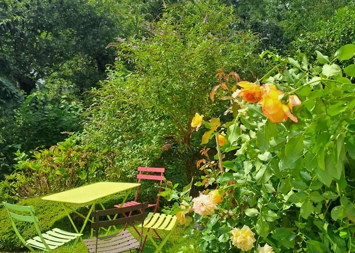 D'hotes Haitz Ondo Bed & Breakfast Hasparren